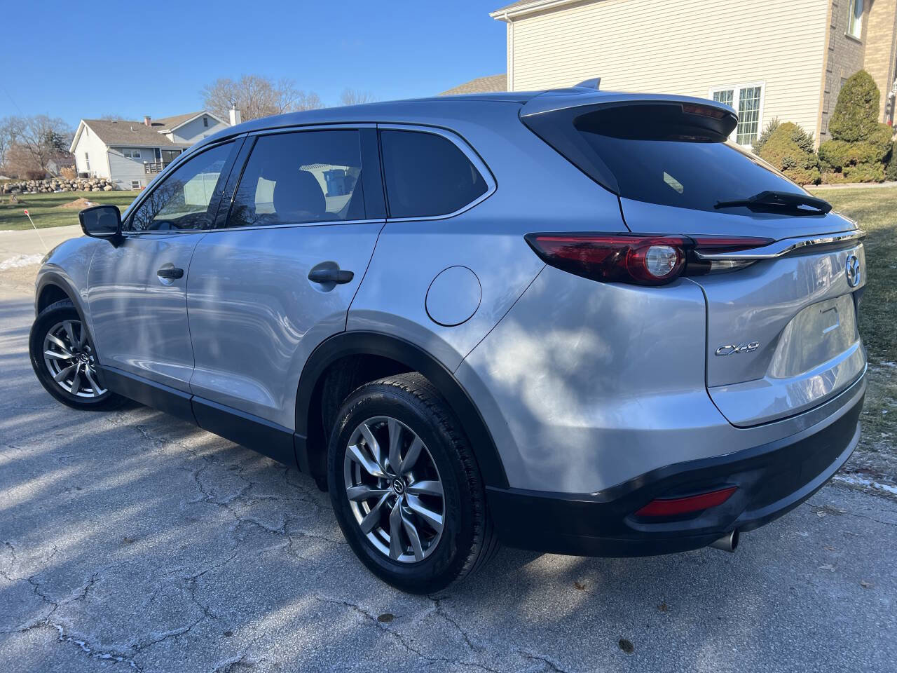 Used 2018 MAZDA CX-9 Touring image 4