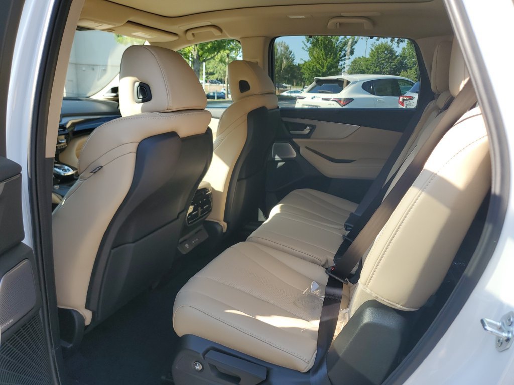 New 2026 Acura MDX w/ Technology Package FWD image 13