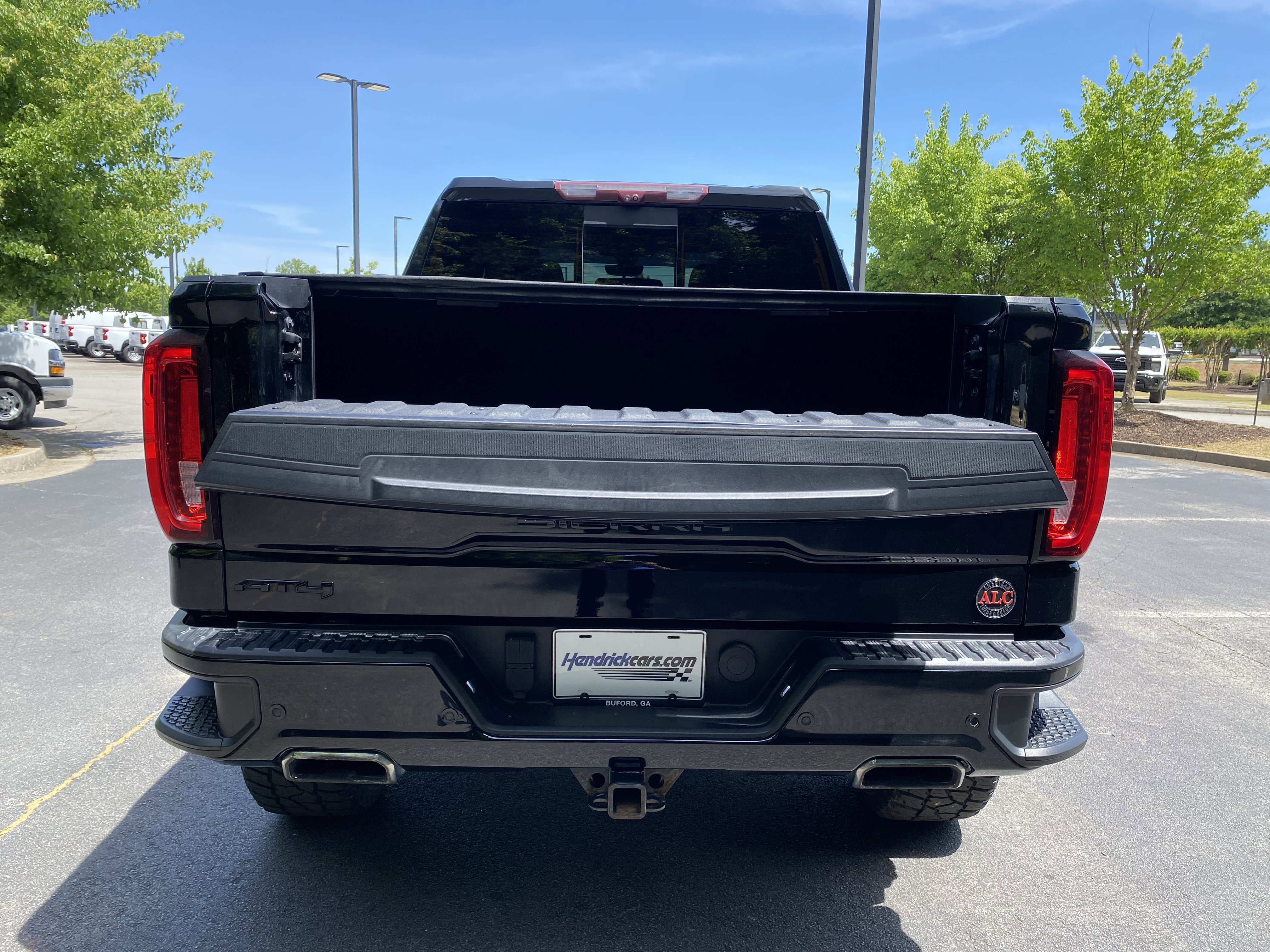 Used 2021 GMC Sierra 1500 AT4 w/ Technology Package image 11