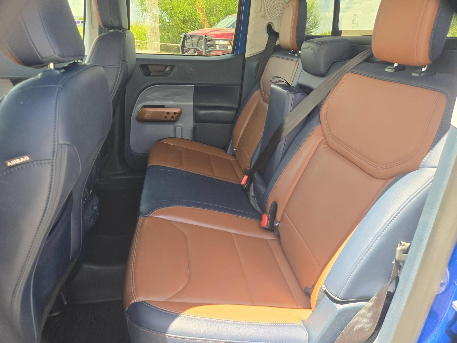 Used 2023 Ford Maverick Lariat w/ Lariat Luxury Package AWD/4WD image 13