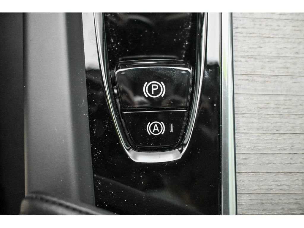 Used 2025 Volvo XC60 T8 Plus w/ Protection Package Premier AWD/4WD image 45