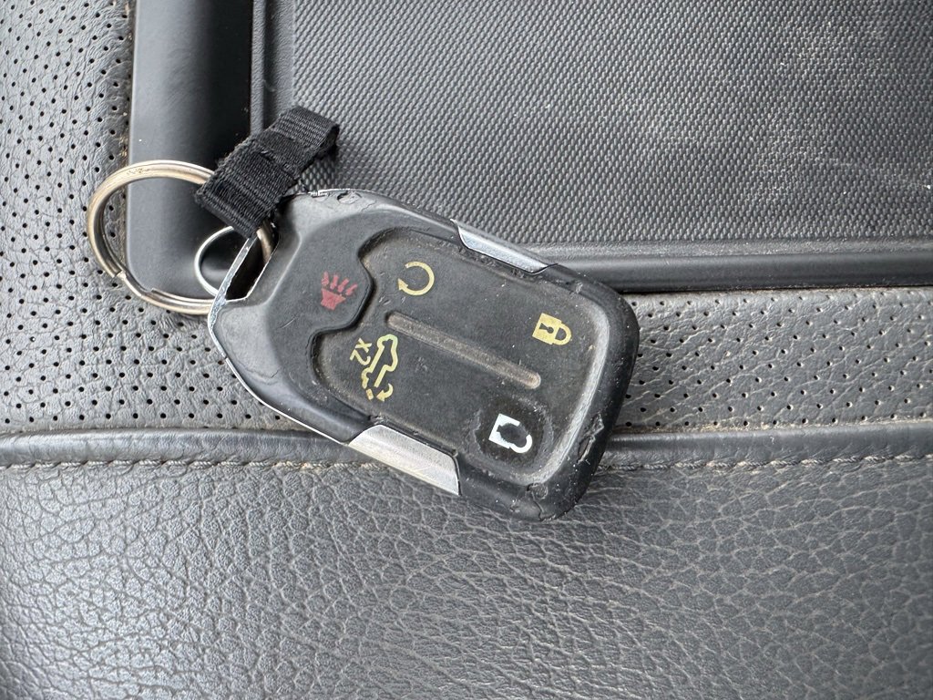 Used 2022 GMC Sierra 3500 Denali w/ Denali Ultimate Package image 12