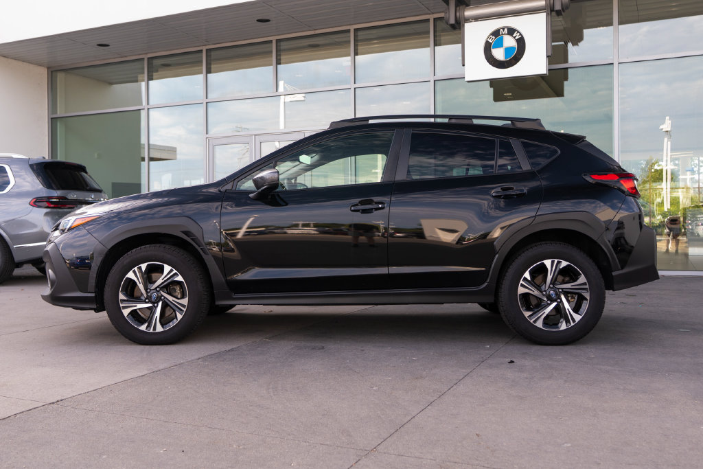 Used 2024 Subaru Crosstrek 2.0i Premium AWD/4WD image 5