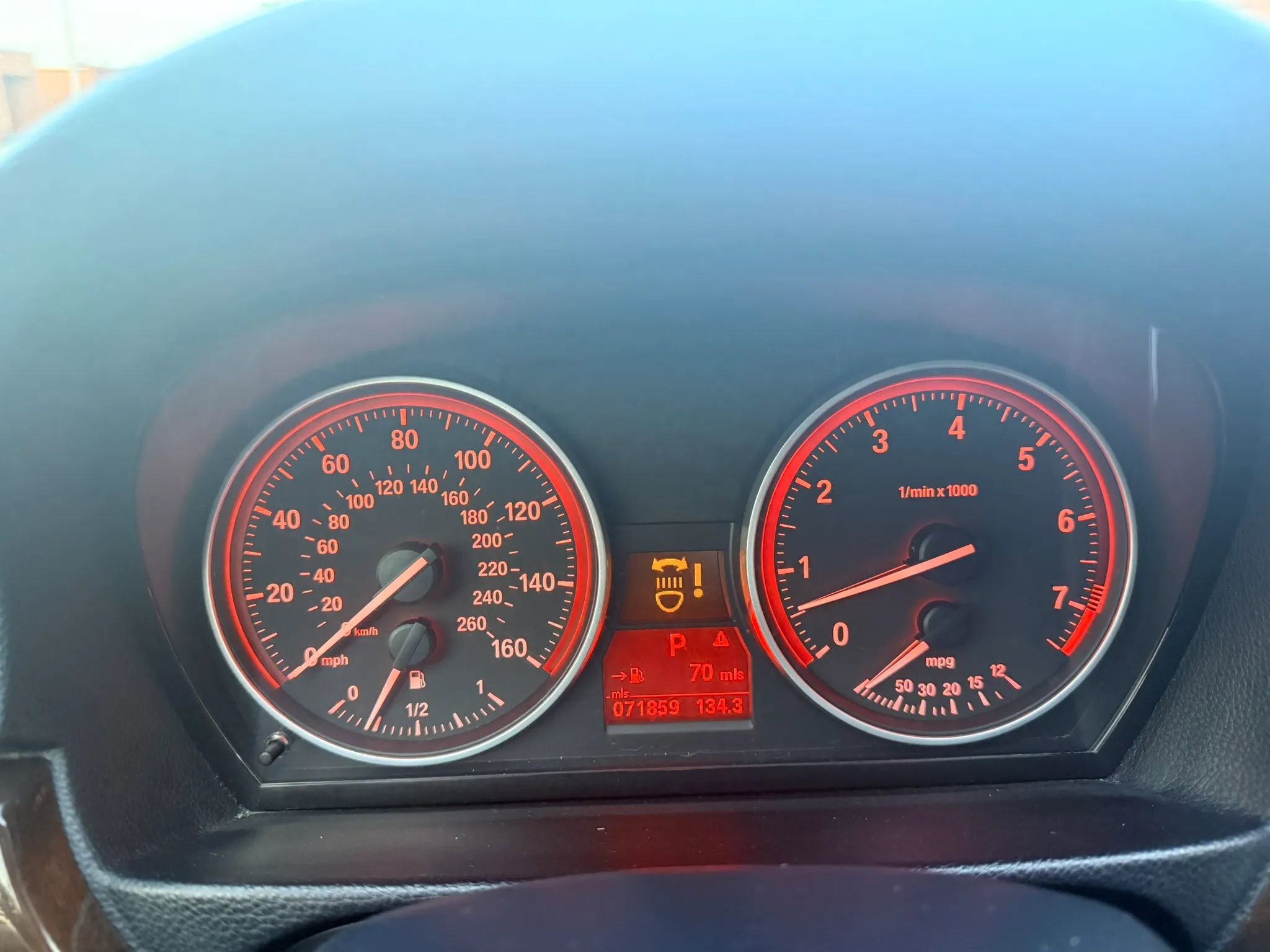 Used 2011 BMW 328i xDrive Sedan AWD/4WD image 10