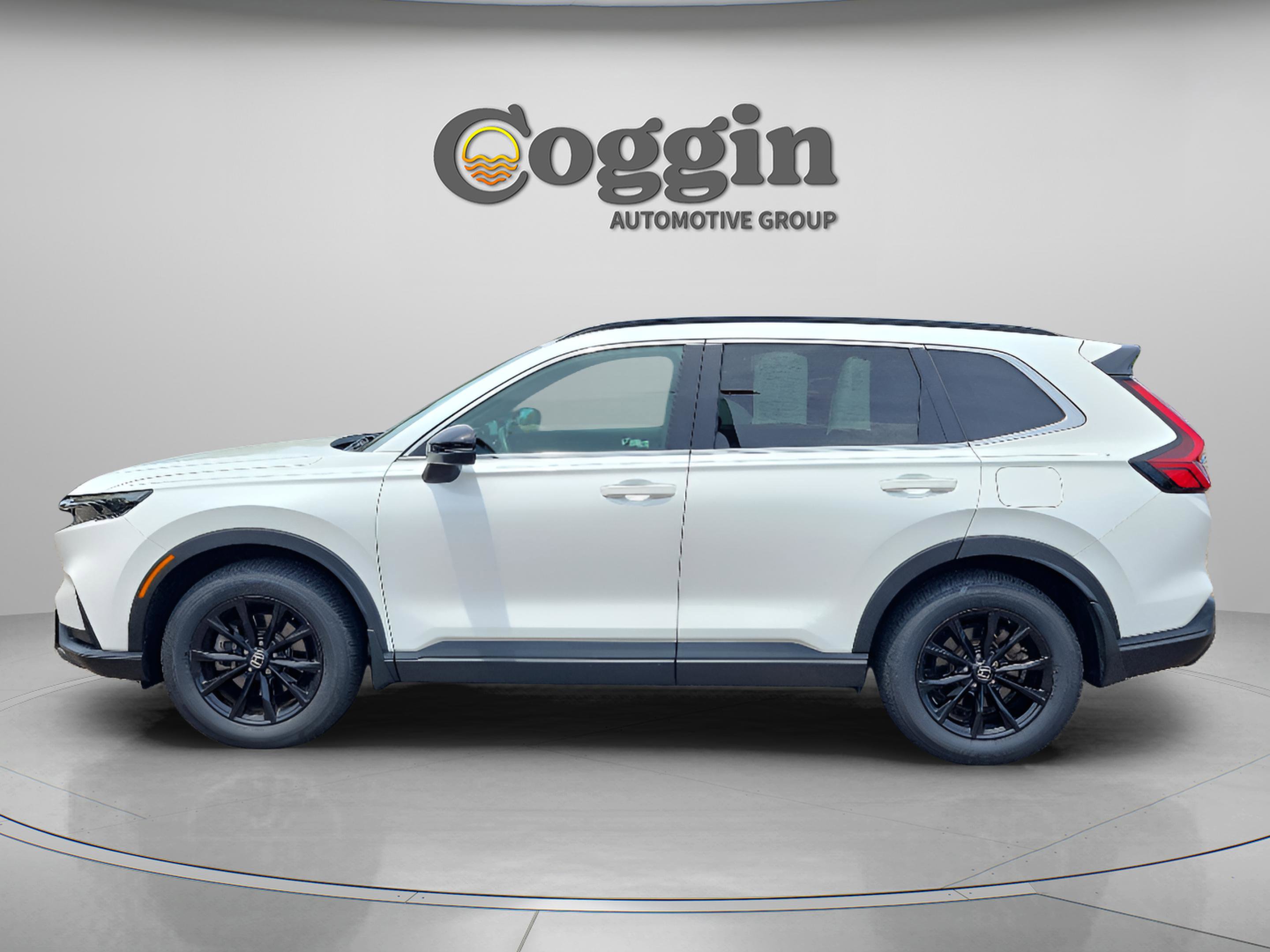 Used 2023 Honda CR-V Sport image 2