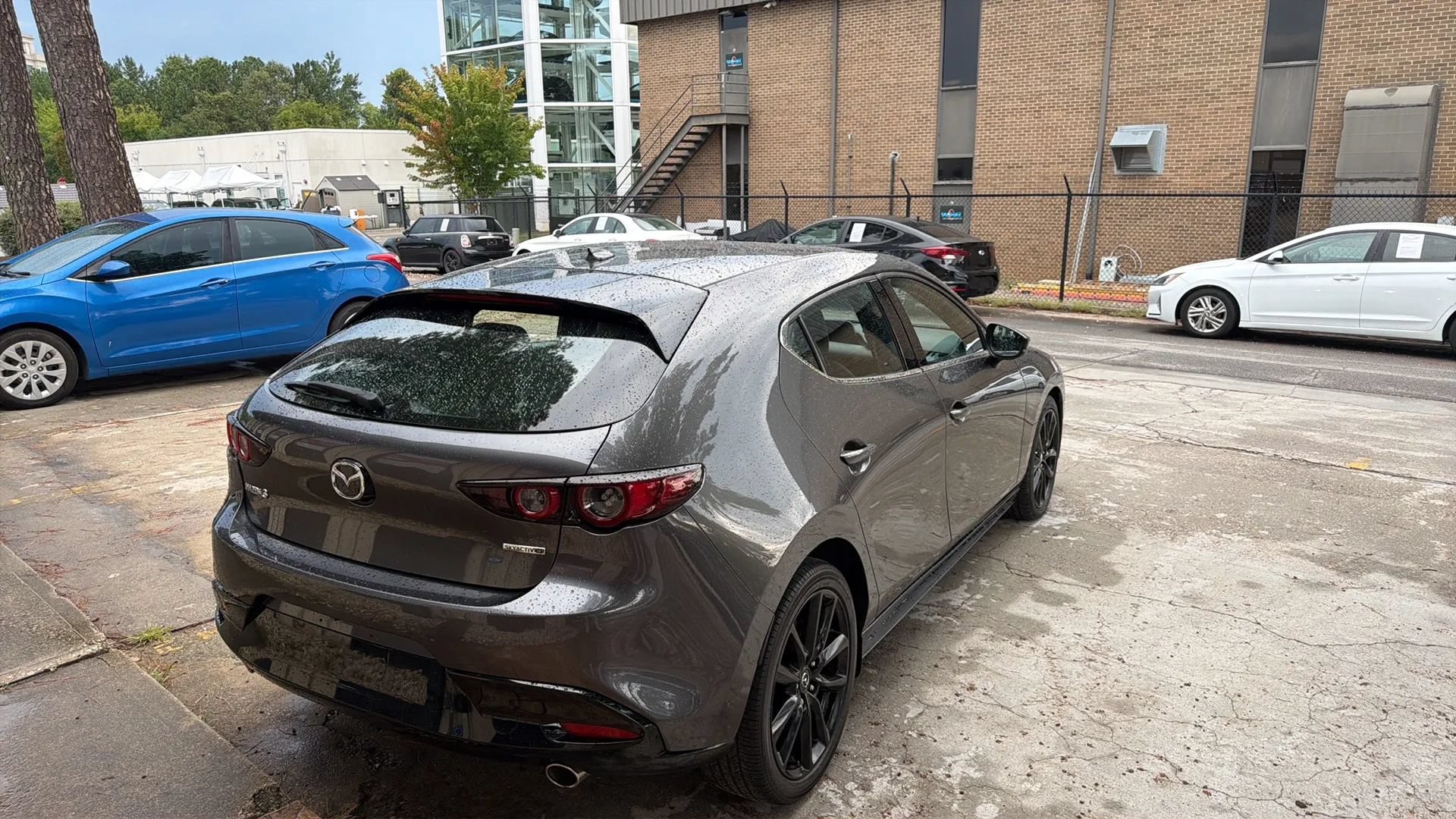 Used 2019 MAZDA MAZDA3 Hatchback w/ Premium Package FWD image 9