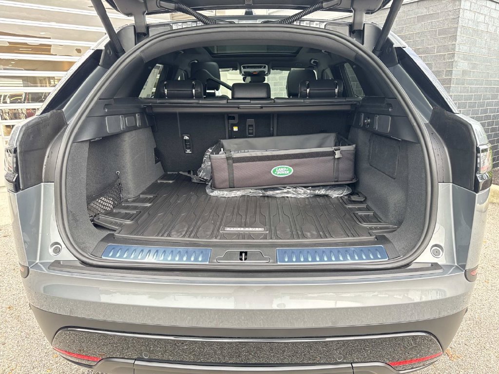 New 2026 Land Rover Range Rover Velar S AWD/4WD image 6