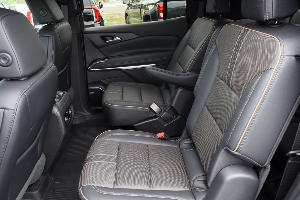 Certified 2025 Chevrolet Traverse High Country w/ LPO, Floor Liner Package FWD image 26