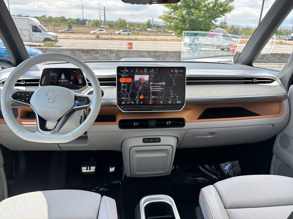 New 2025 Volkswagen ID. Buzz Pro S Plus AWD/4WD image 12
