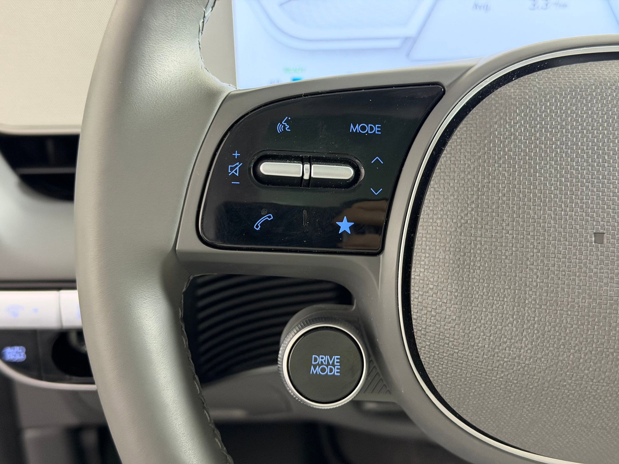 Used 2024 Hyundai Ioniq 5 Limited image 17