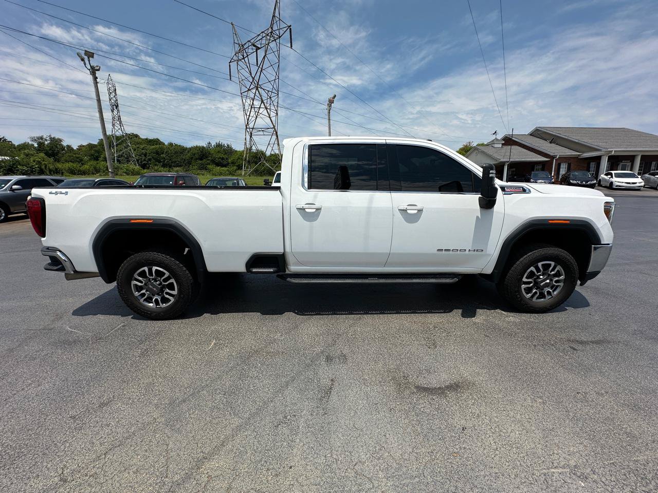 Used 2022 GMC Sierra 3500 SLE w/ SLE Value Package AWD/4WD image 5