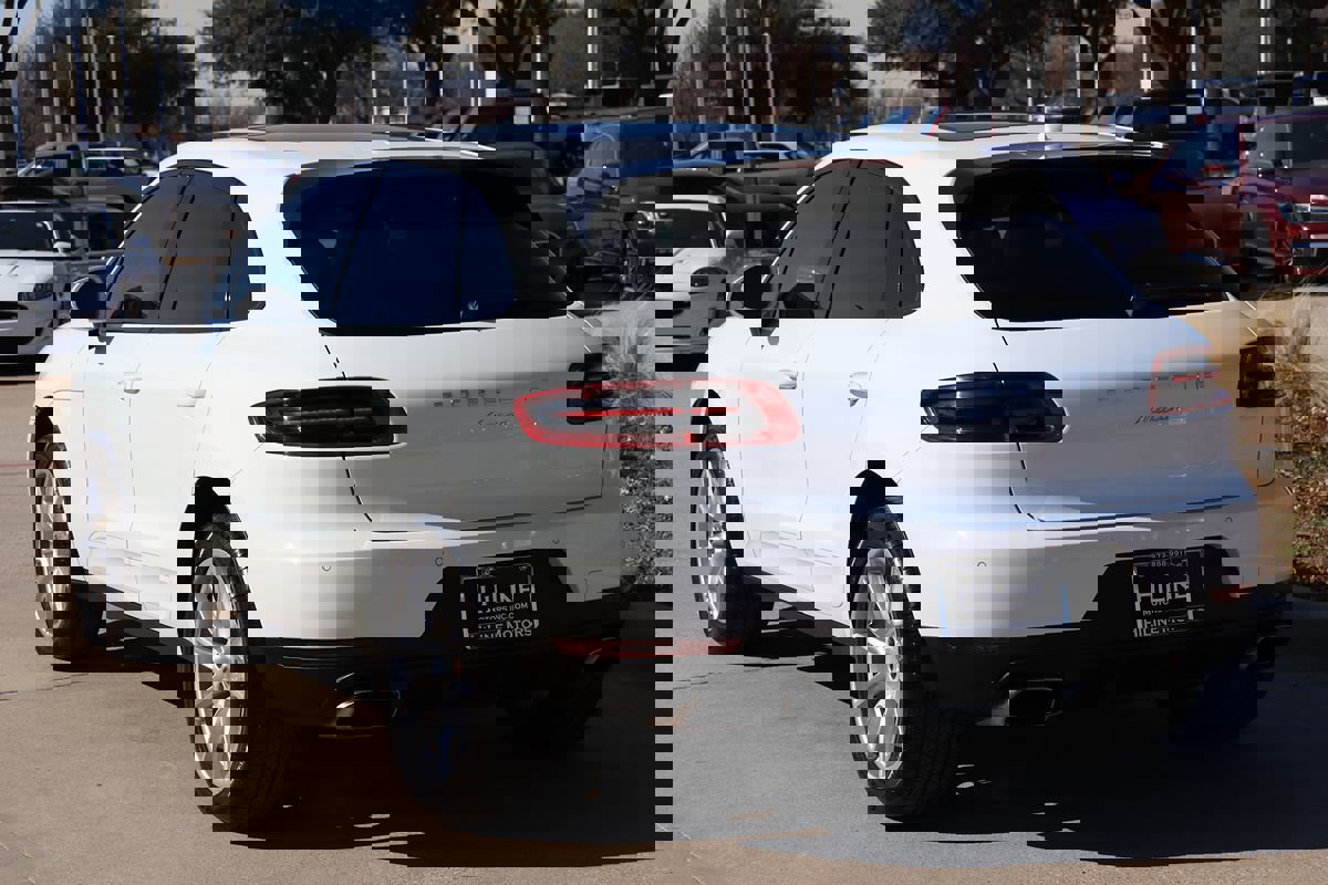 Used 2018 Porsche Macan image 8