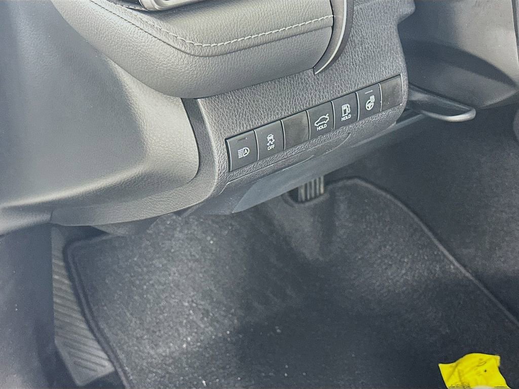 Used 2021 Toyota Camry XSE w/ Cold Weather Package image 10