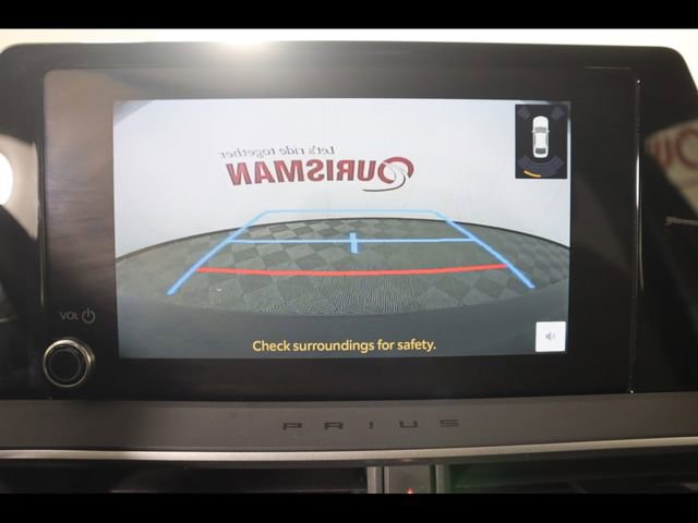 Used 2025 Toyota Prius LE image 28