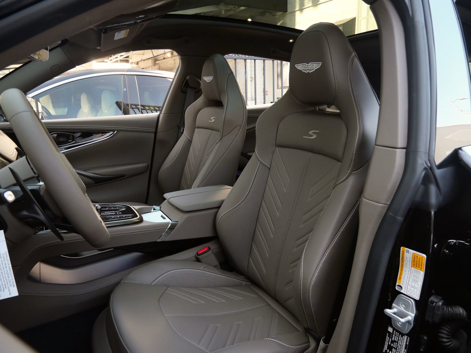New 2026 Aston Martin DBX S AWD/4WD image 22