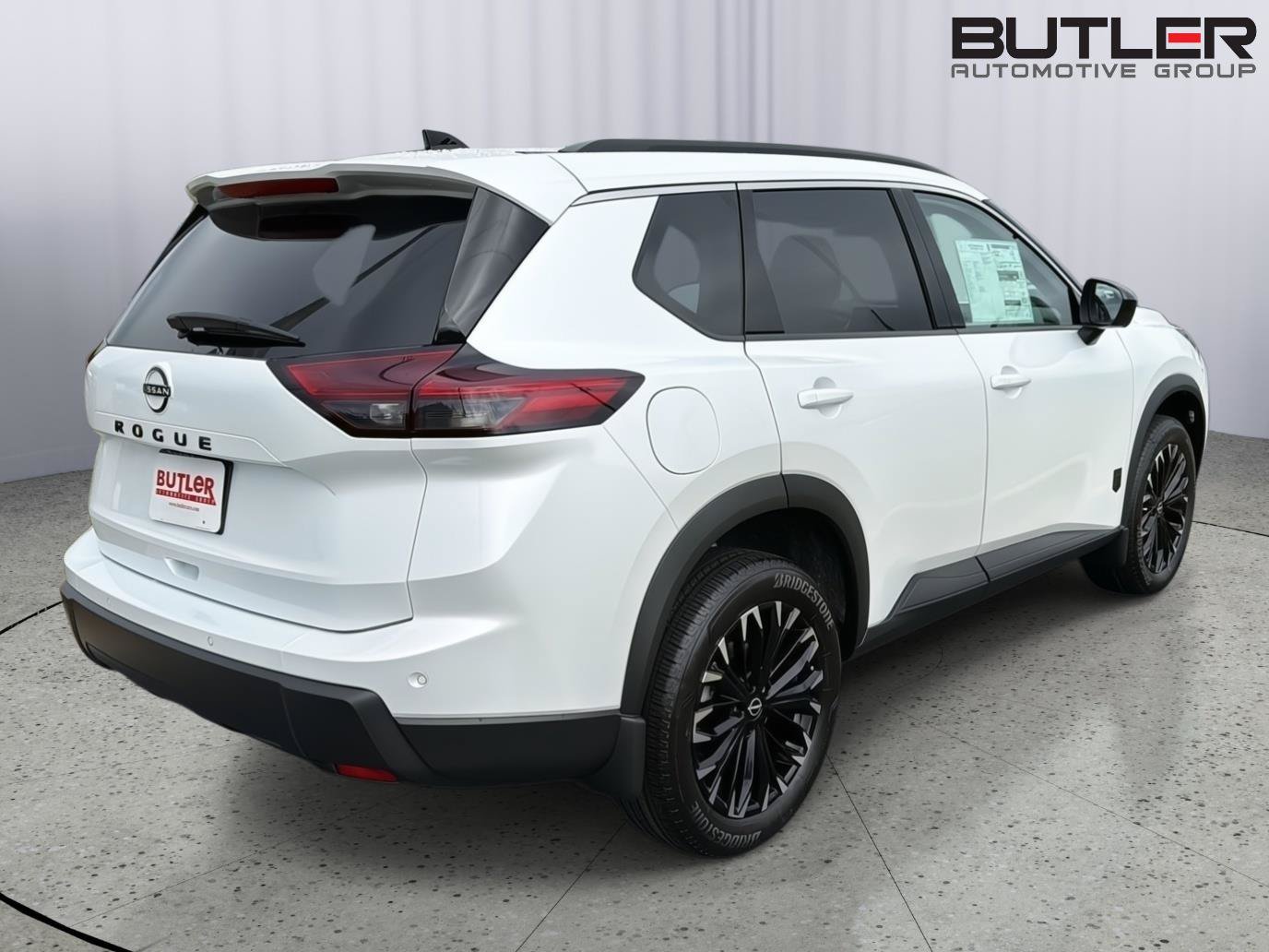 New 2026 Nissan Rogue Dark Armor FWD image 7