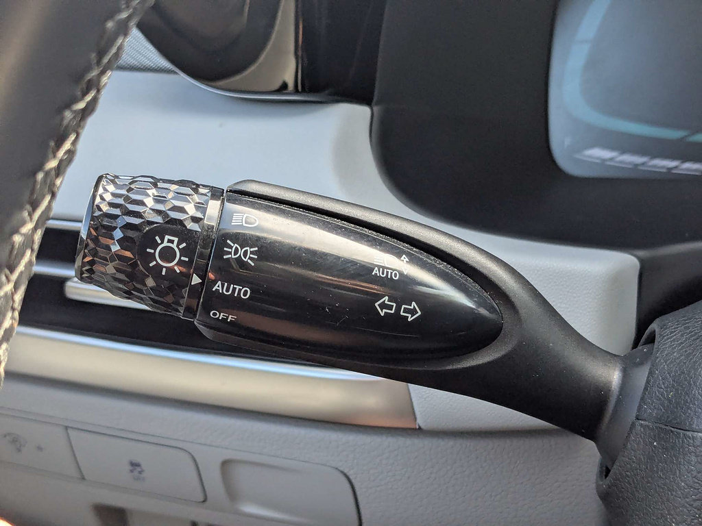 Used 2024 Hyundai Palisade SEL FWD image 28
