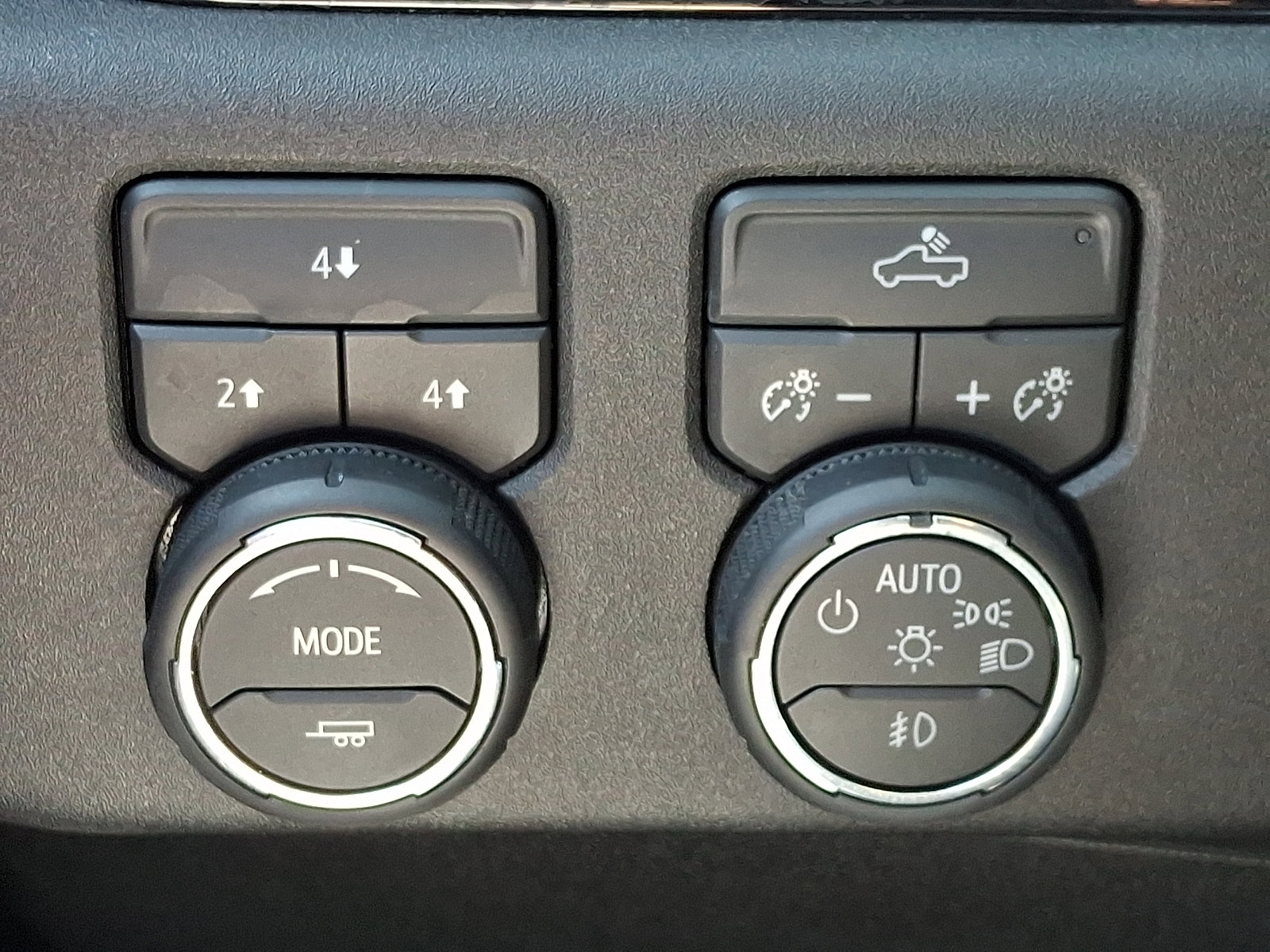 Certified 2025 Chevrolet Silverado 2500 LT w/ Convenience Package AWD/4WD image 24