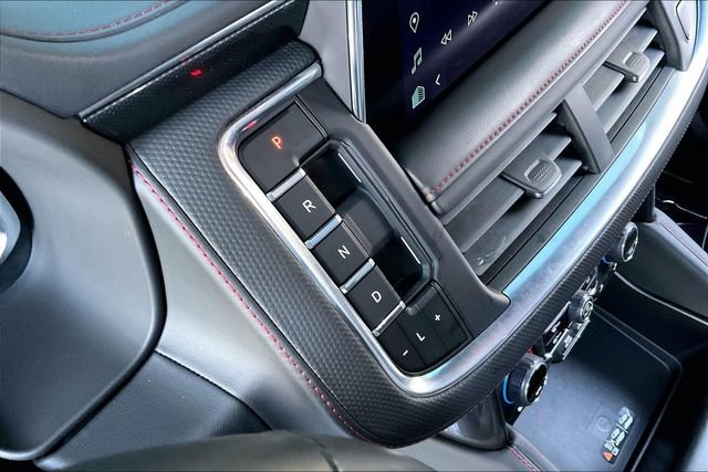 Used 2024 Chevrolet Suburban RST w/ Luxury Package image 13