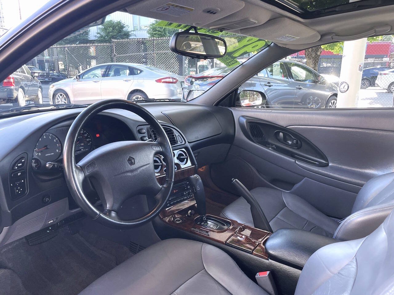 Used 1998 Chrysler Sebring LXi FWD image 16