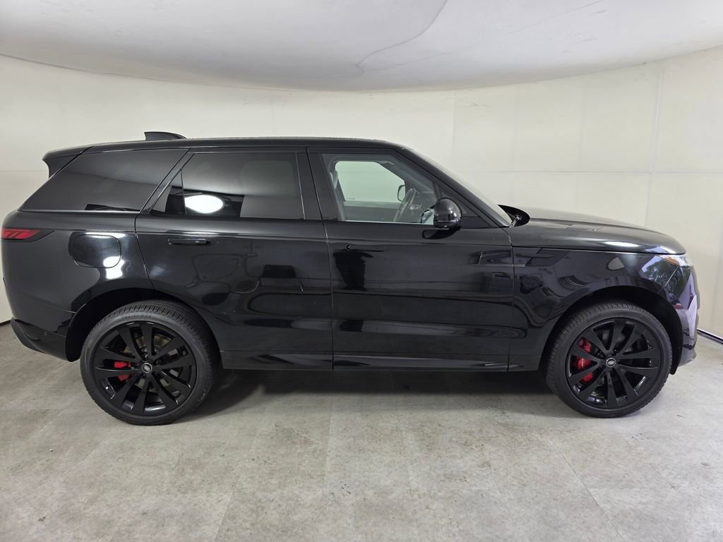 Used 2023 Land Rover Range Rover Sport First Edition AWD/4WD image 3