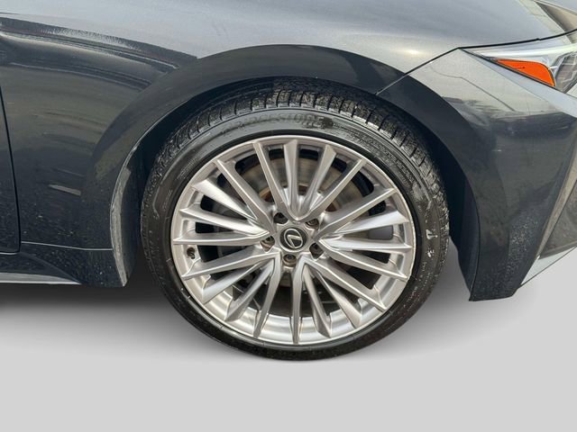 Used 2023 Lexus IS 300 AWD w/ Premium Package image 8