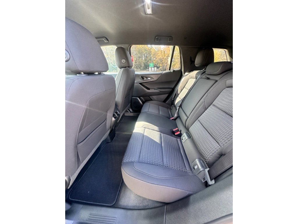 New 2026 Chevrolet Equinox LT FWD image 10
