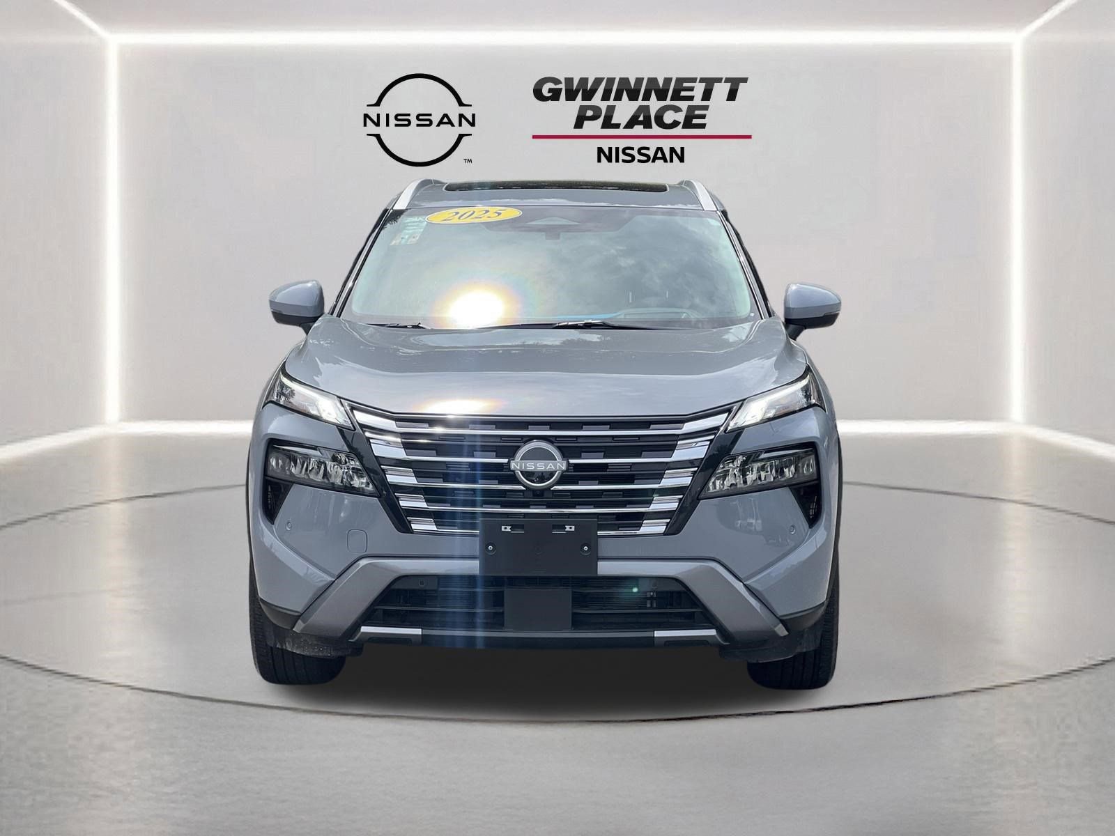 Certified 2025 Nissan Rogue SL w/ Tech Package FWD image 27
