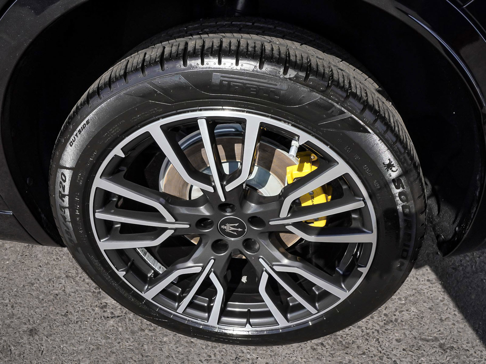 Used 2023 Maserati Grecale GT image 7