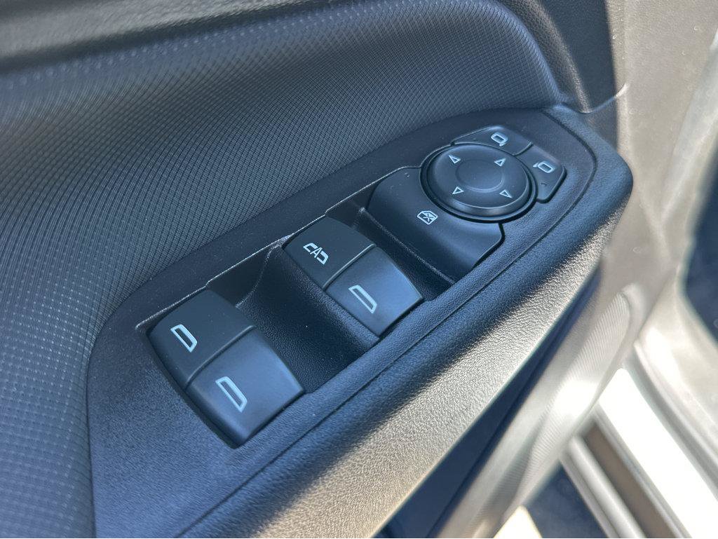 Used 2022 Chevrolet Equinox RS w/ Infotainment Package FWD image 33