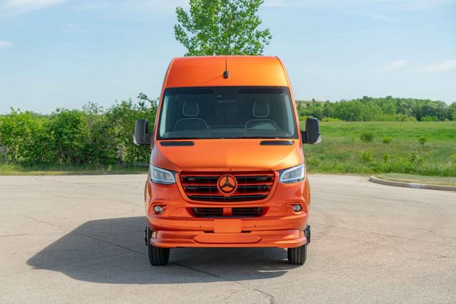 Used 2024 Mercedes-Benz Sprinter 3500 image 3
