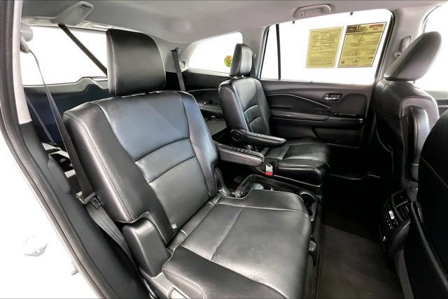Used 2021 Honda Pilot Touring image 18