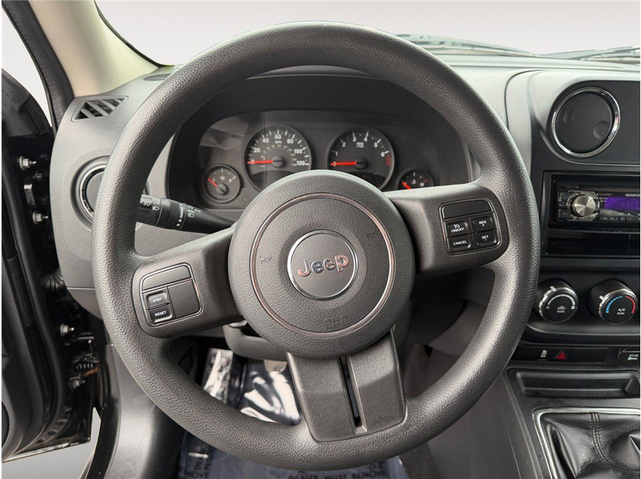 Used 2012 Jeep Patriot Sport image 12