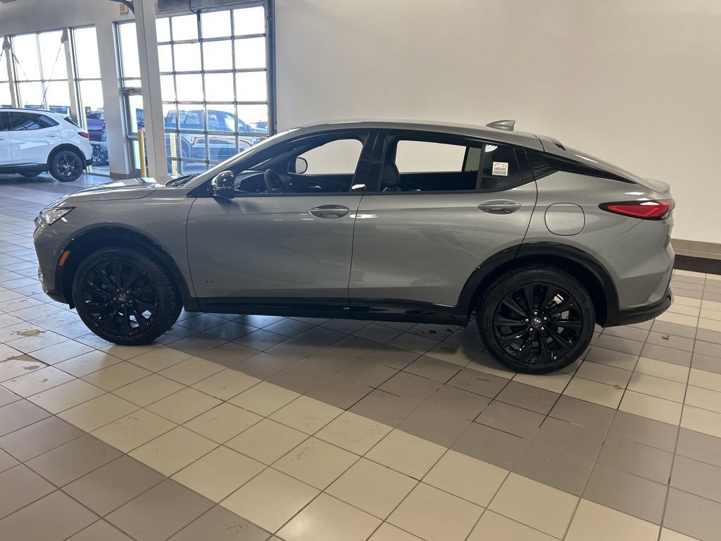 Used 2026 Buick Envista Sport Touring w/ Convenience I Package image 2