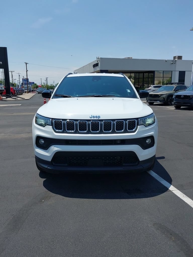 Used 2024 Jeep Compass Latitude