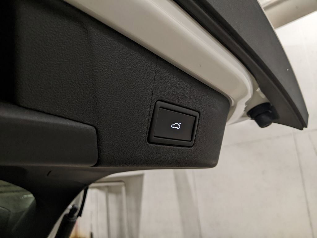 New 2026 Volkswagen ID.4 Pro S Plus AWD/4WD image 29