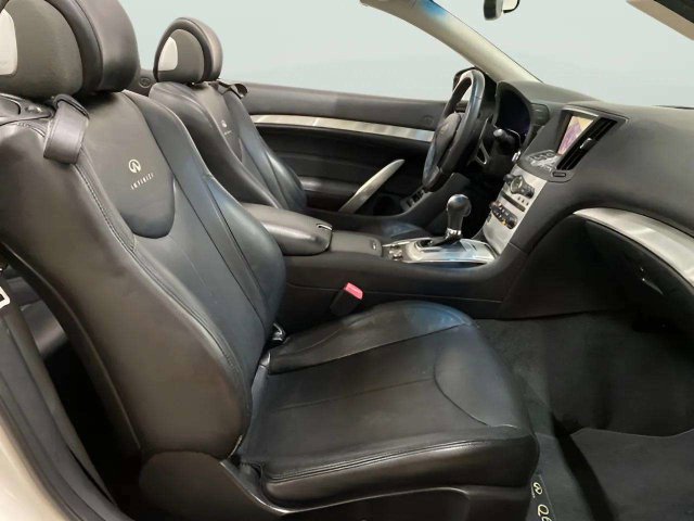 Used 2014 INFINITI Q60 Convertible w/ Premium Package RWD image 33