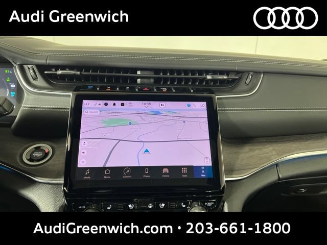 Used 2024 Jeep Grand Cherokee Overland w/ Trailer Tow Package AWD/4WD image 29