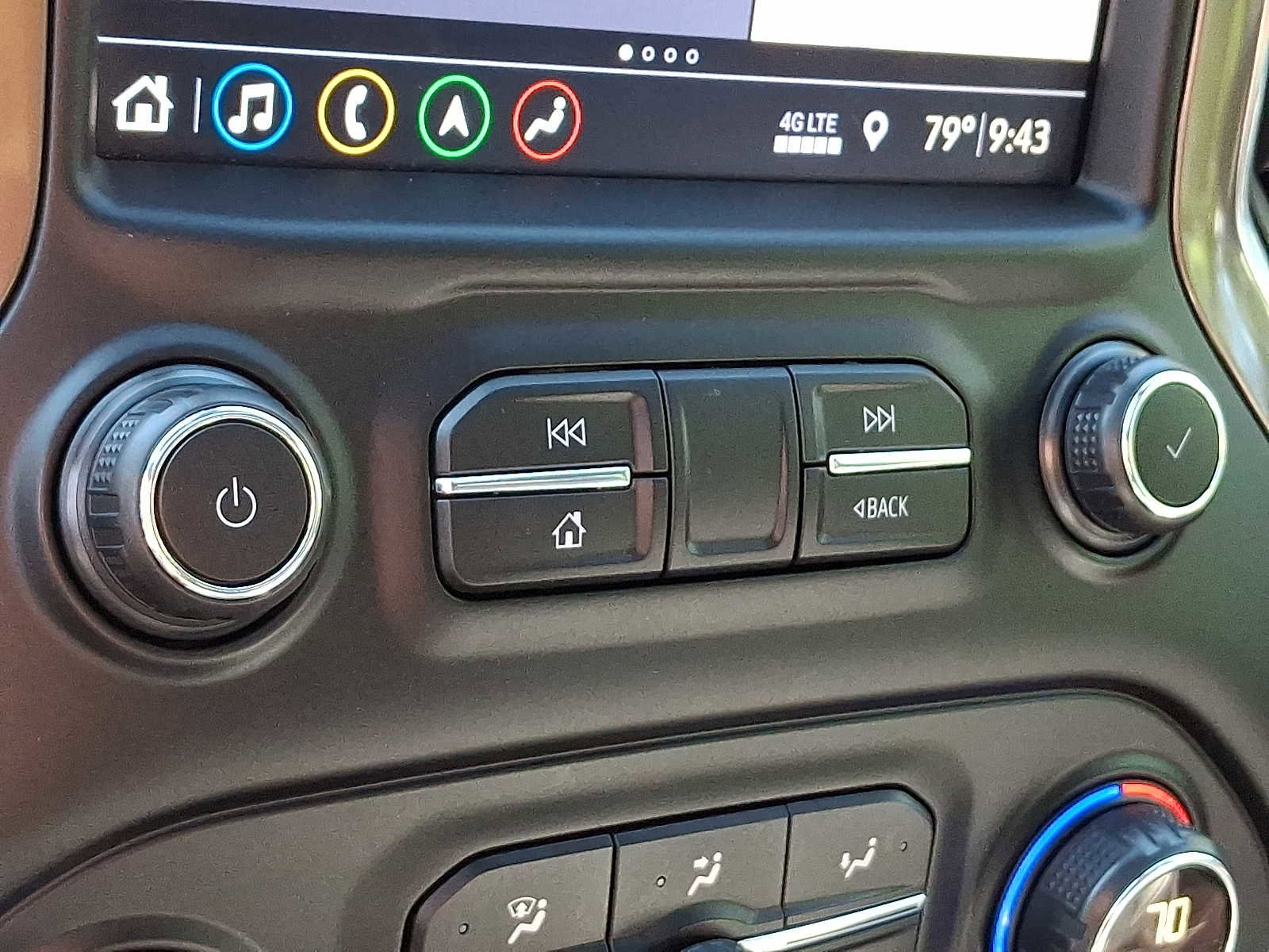 Used 2019 Chevrolet Silverado 1500 High Country image 14