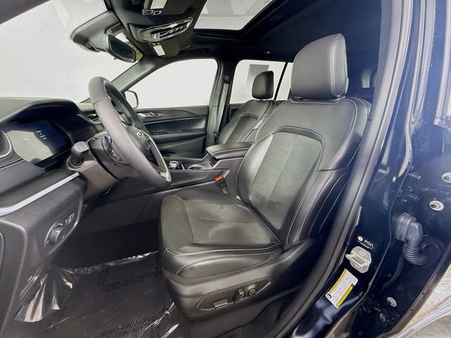 Used 2024 Jeep Grand Cherokee Altitude image 20