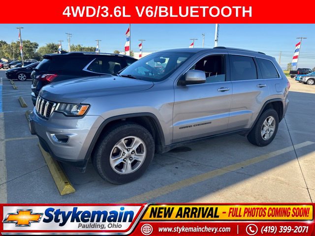 Used 2017 Jeep Grand Cherokee Laredo w/ Quick Order Package 23E AWD/4WD image 1