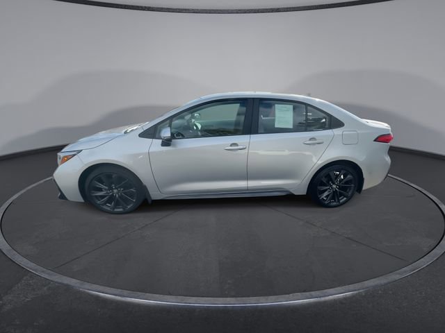 Used 2025 Toyota Corolla SE image 9