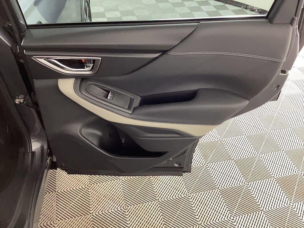 Used 2022 Subaru Forester Limited image 11