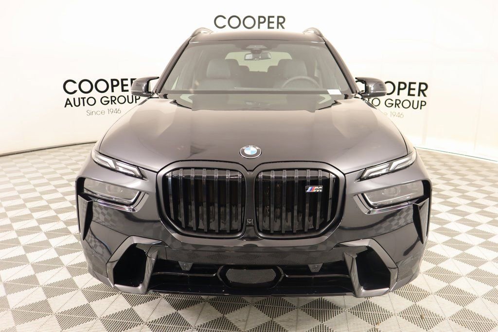 New 2025 BMW X7 M60i image 10