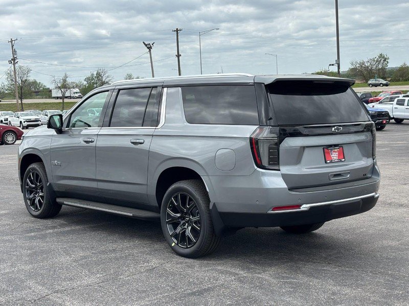 New 2026 Chevrolet Suburban LT w/ Comfort Package video 3