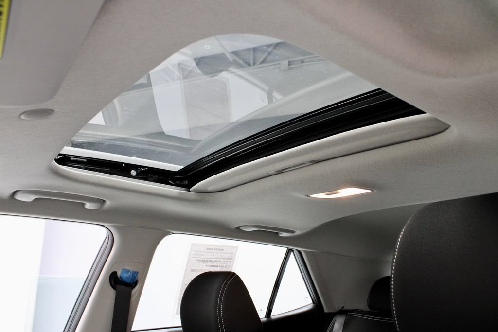 Certified 2024 Hyundai Venue SEL FWD image 36