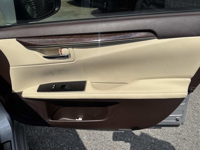 Used 2018 Lexus ES 350 w/ Premier Package FWD image 18