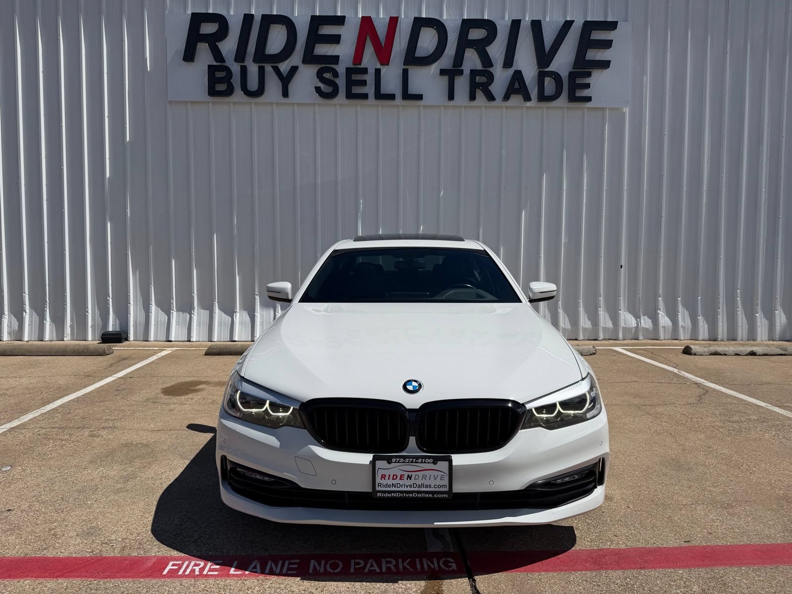 Used 2017 BMW 530i w/ Driving Assistance Package RWD image 10