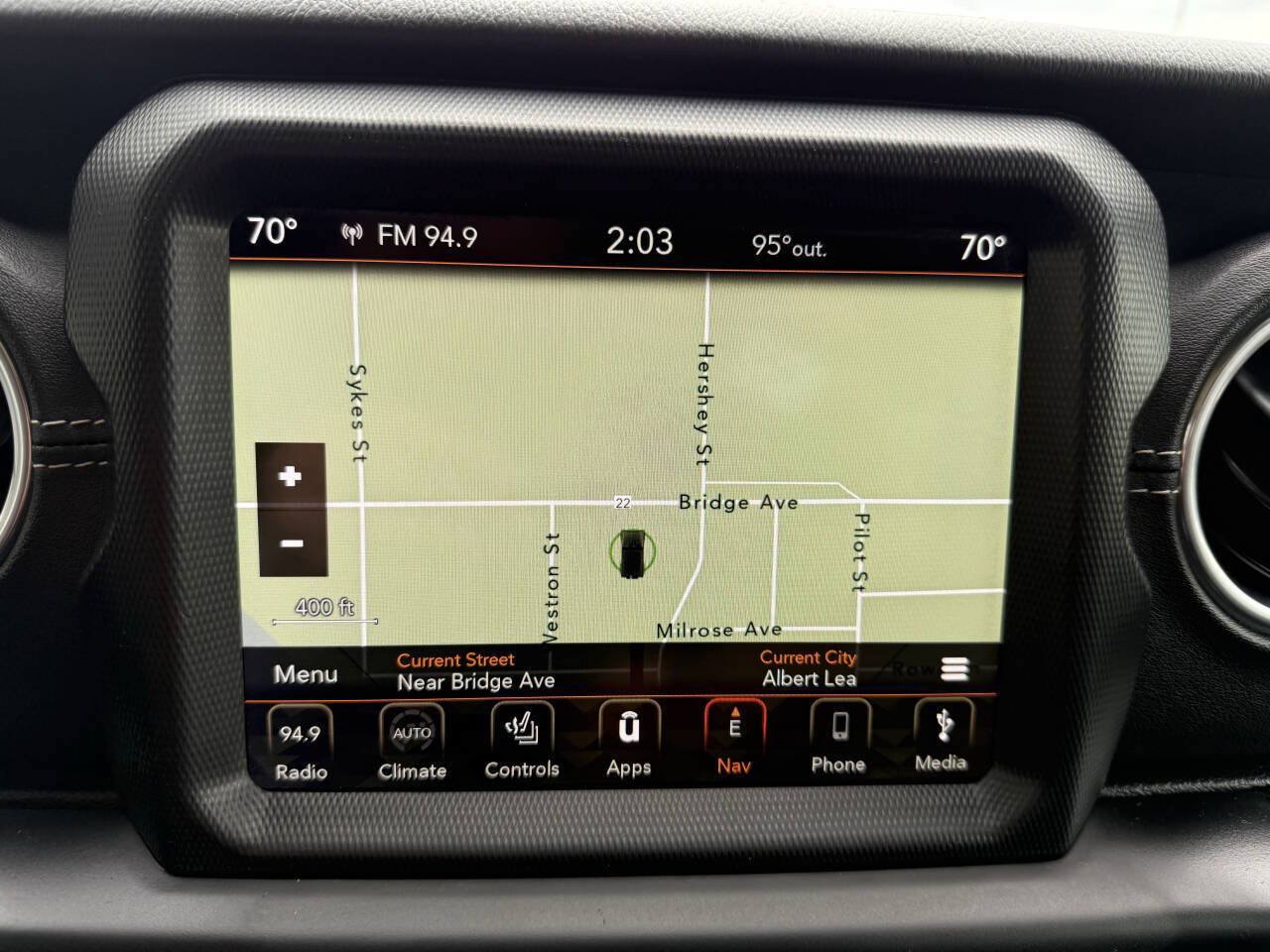 Used 2019 Jeep Wrangler Unlimited Sahara w/ Uconnect 4C Nav & Sound Group AWD/4WD image 19