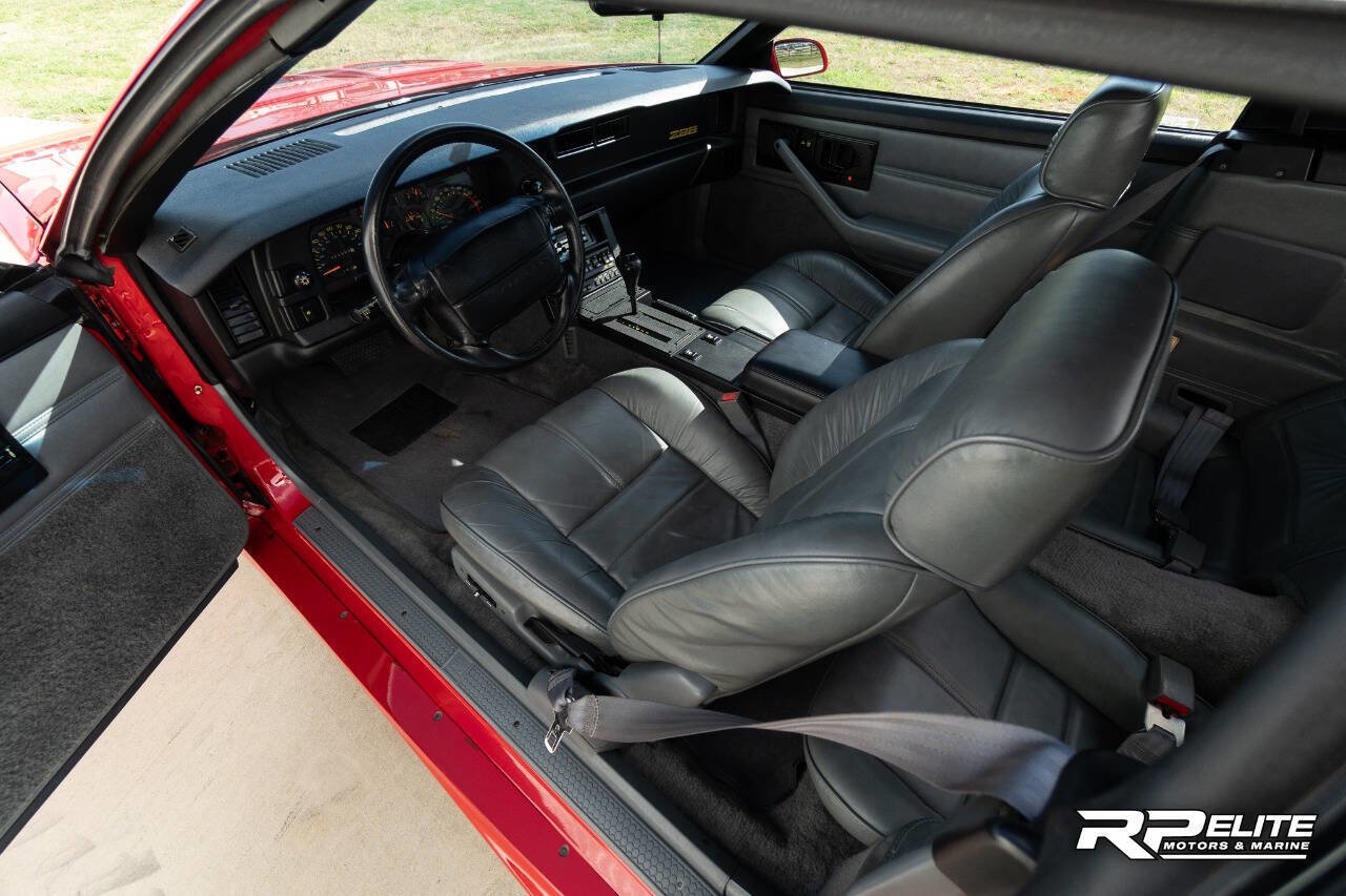 Used 1991 Chevrolet Camaro Z28 RWD image 61